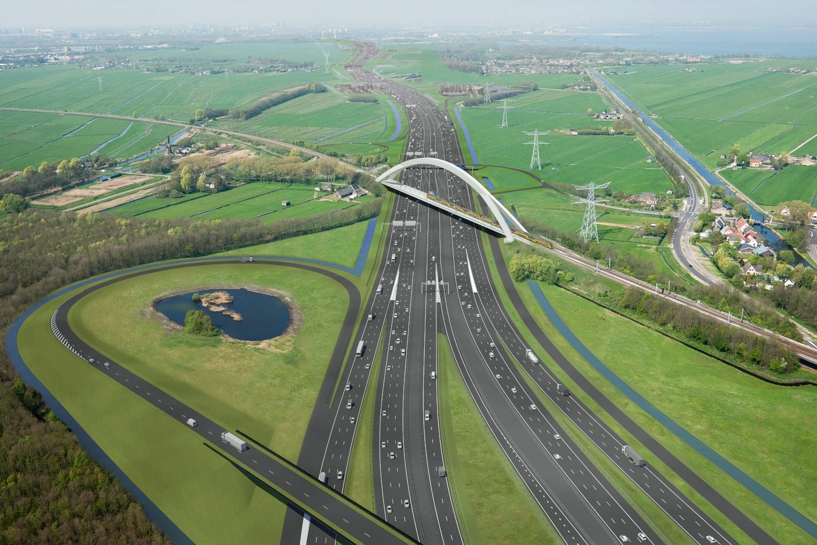 Ontwerpbeeld van de verbrede snelweg met de nieuwe spoorboogbrug eroverheen, tussen weilanden met dorpen en water aan de horizon